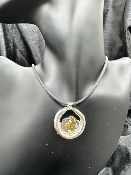 Naomi Gold Pendant