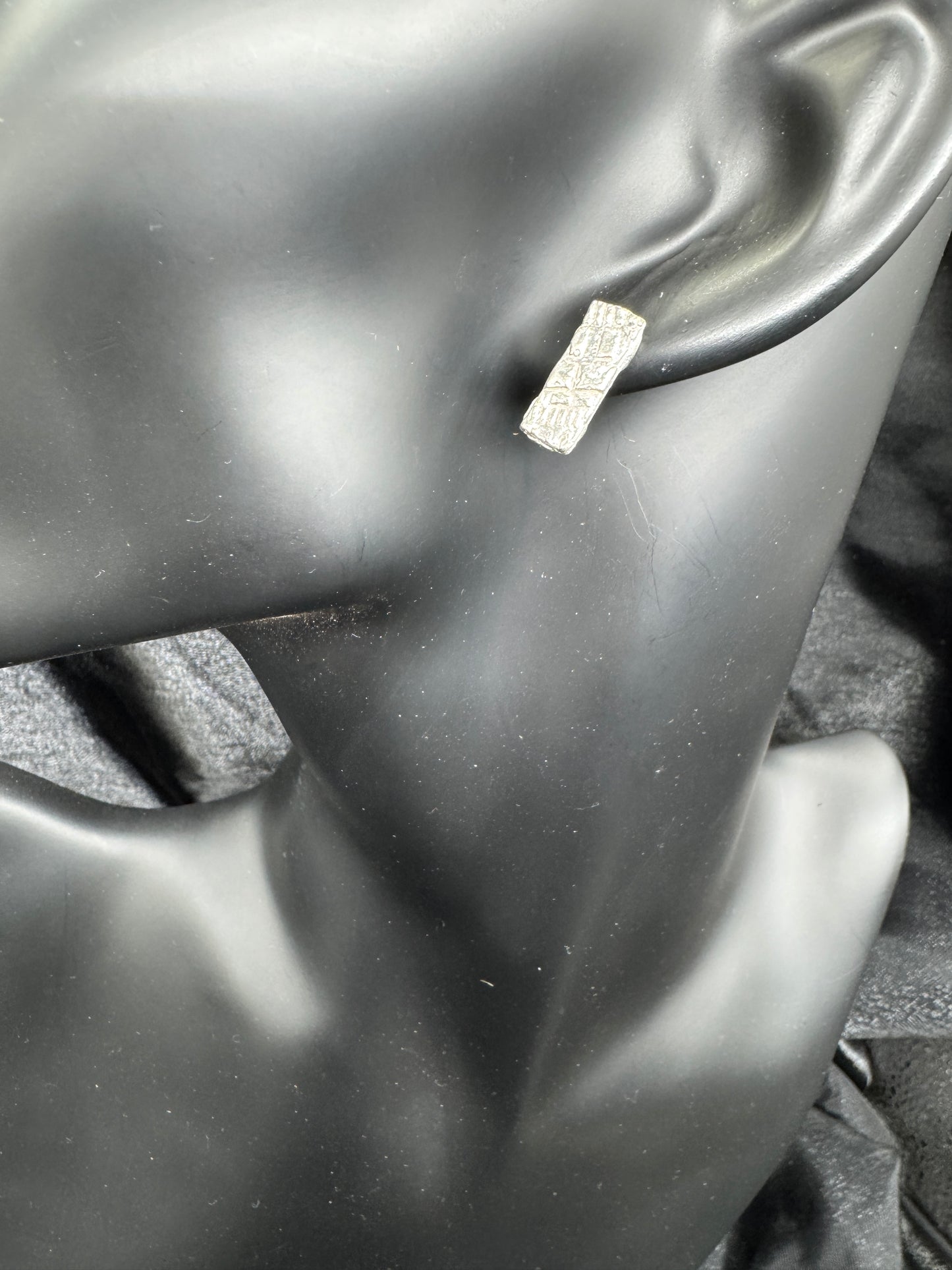 Bar Stud Earrings Short